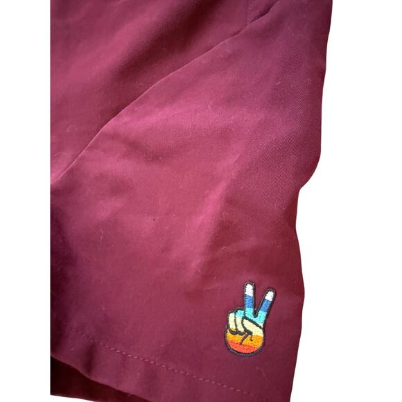 FIGS Casma Scrub Top in Burgundy w/ Rainbow Peace Sign Size Small - Picture 3 of 4